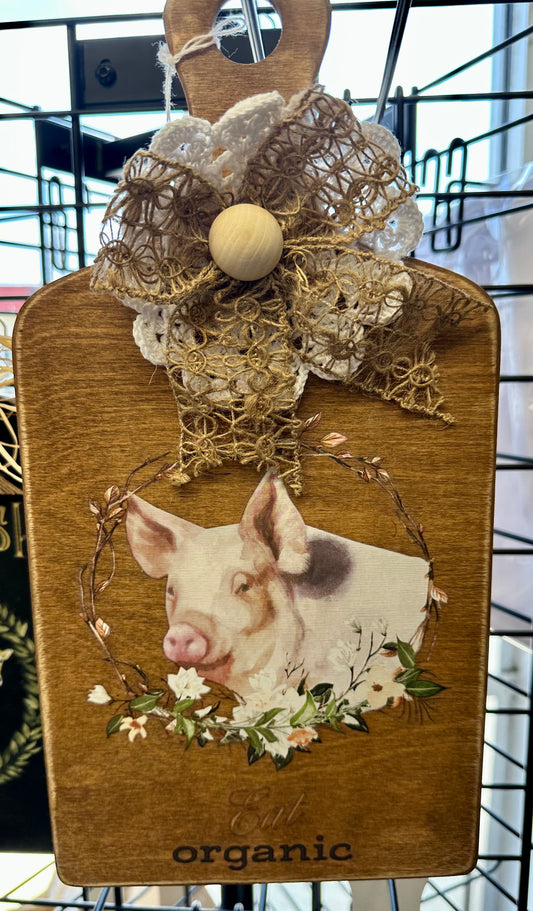 Cutting board decor
